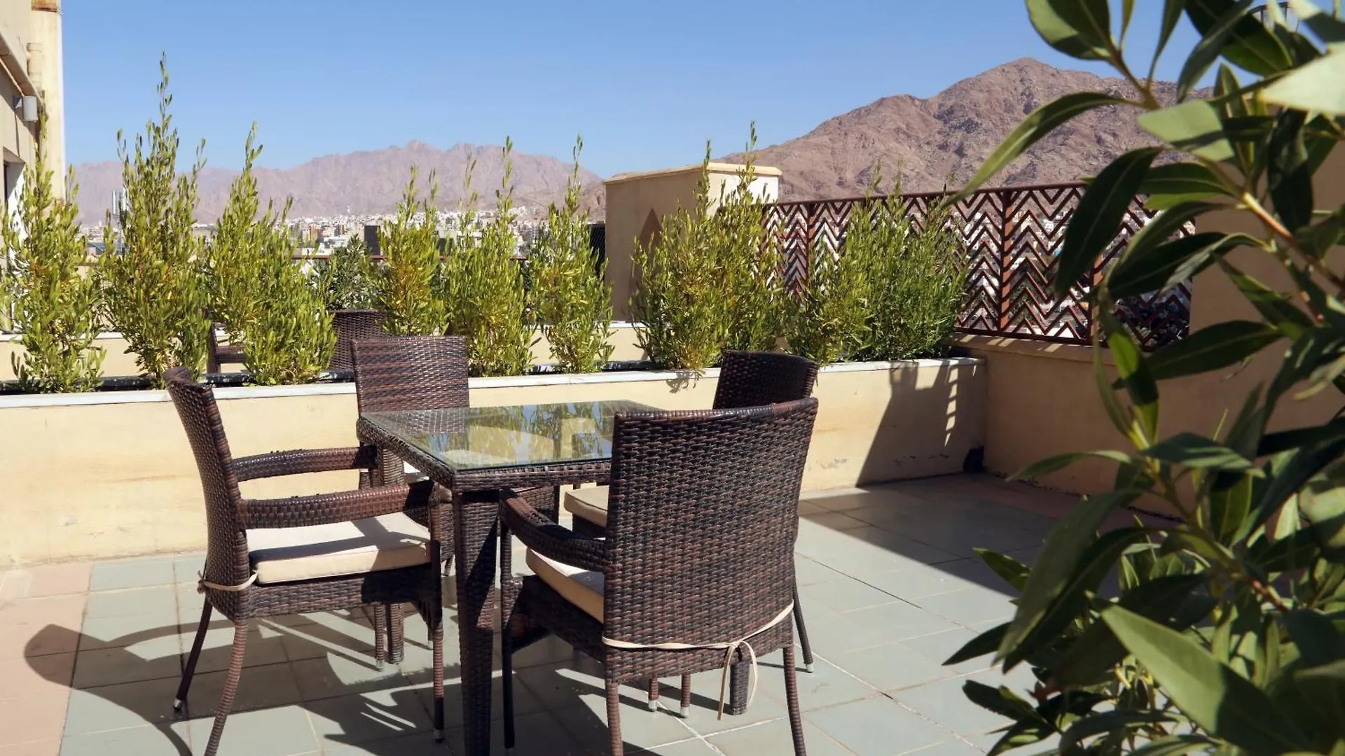 Golden Lotus Hotel Aqaba
